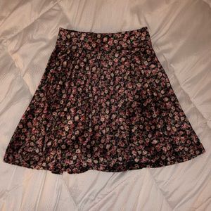 Hollister High Wasted Floral mini skirt